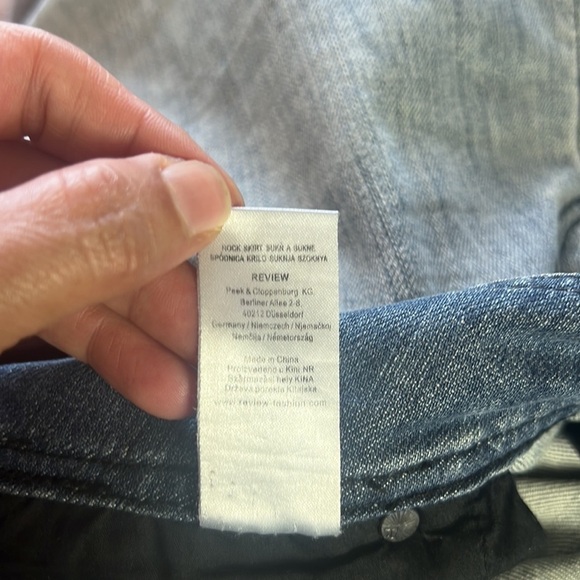 Review Women’s Light Blue Wash Denim Mini Skirt Size 31 - Picture 12 of 15